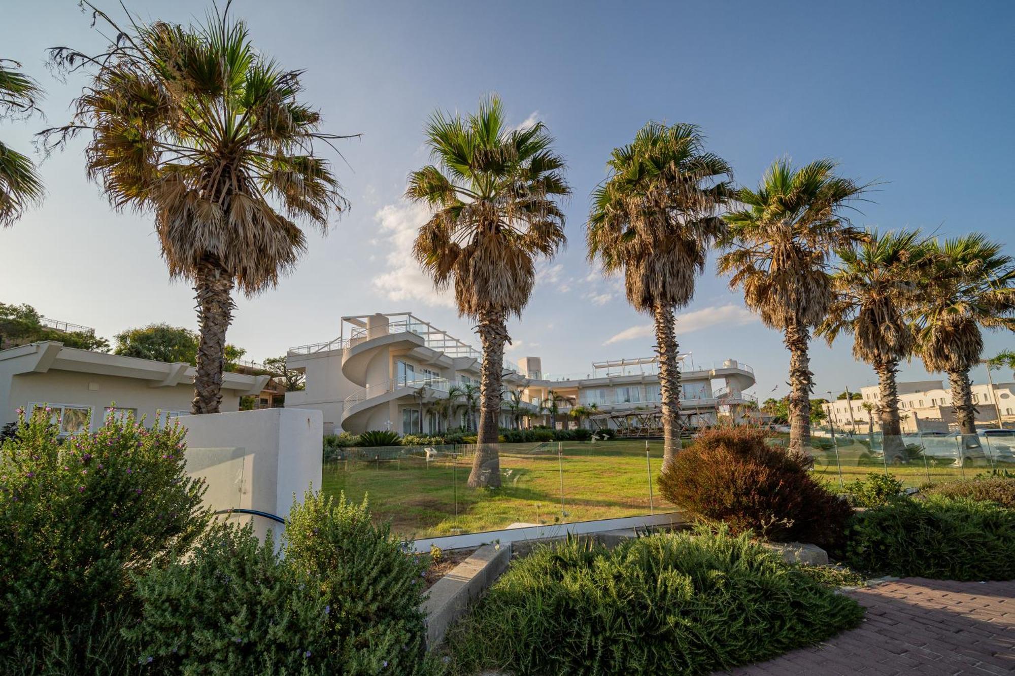 Jonium Hotel - Amazing Sea View And Swimming Pool Pulsano Exteriör bild